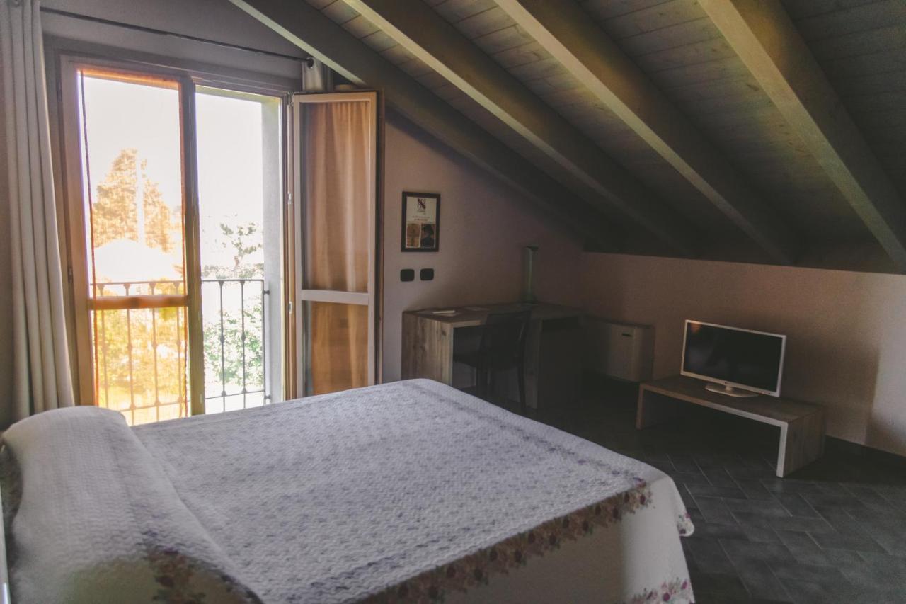 Agriturismo Bassanine Monticelli dʼOngina Exteriér fotografie