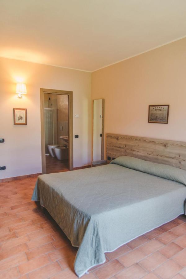 Agriturismo Bassanine Monticelli dʼOngina Exteriér fotografie