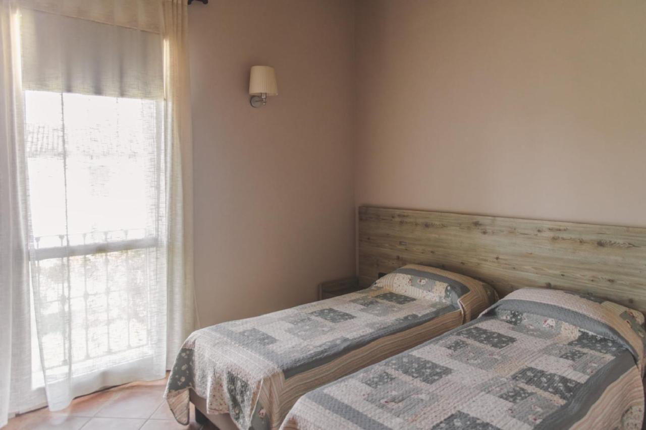 Agriturismo Bassanine Monticelli dʼOngina Exteriér fotografie