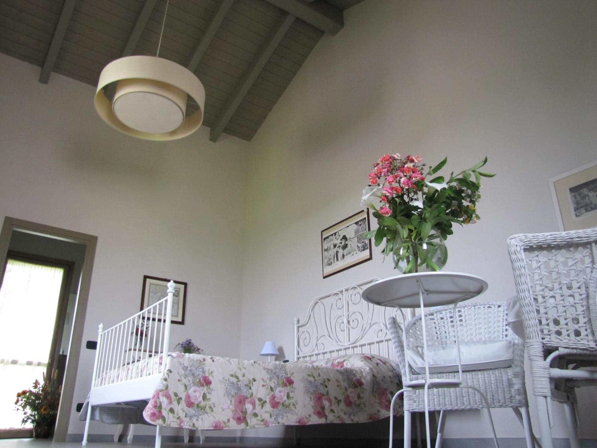Agriturismo Bassanine Monticelli dʼOngina Pokoj fotografie