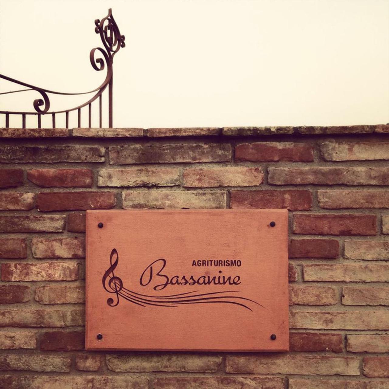 Agriturismo Bassanine Monticelli dʼOngina Exteriér fotografie